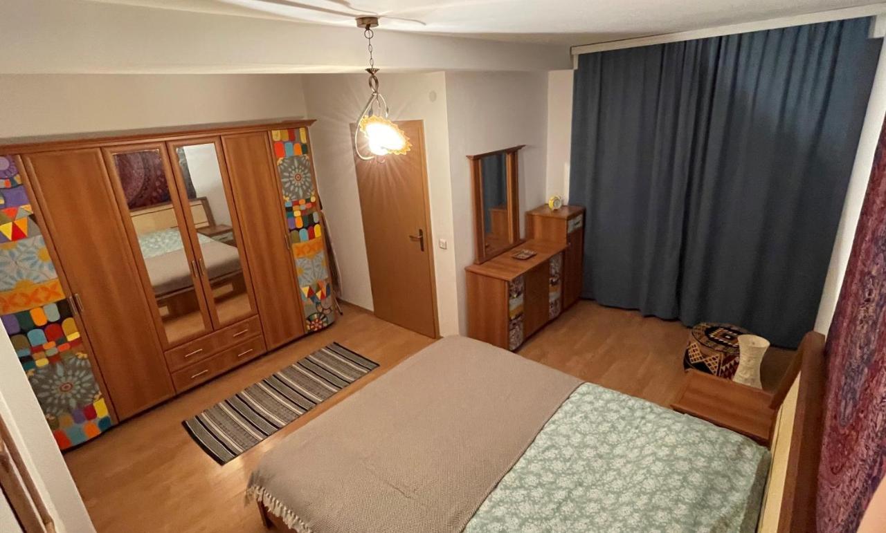 Mexican Touch Apartment With Parking Garage Priștina Exterior foto